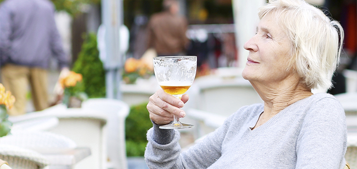 Ouderen en alcohol: maak het bespreekbaar