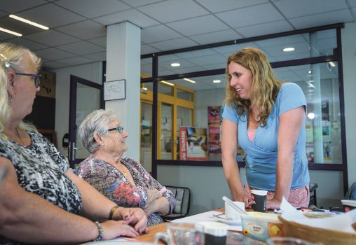 Sociaal werker logische partner huisarts en wijkverpleegkundige